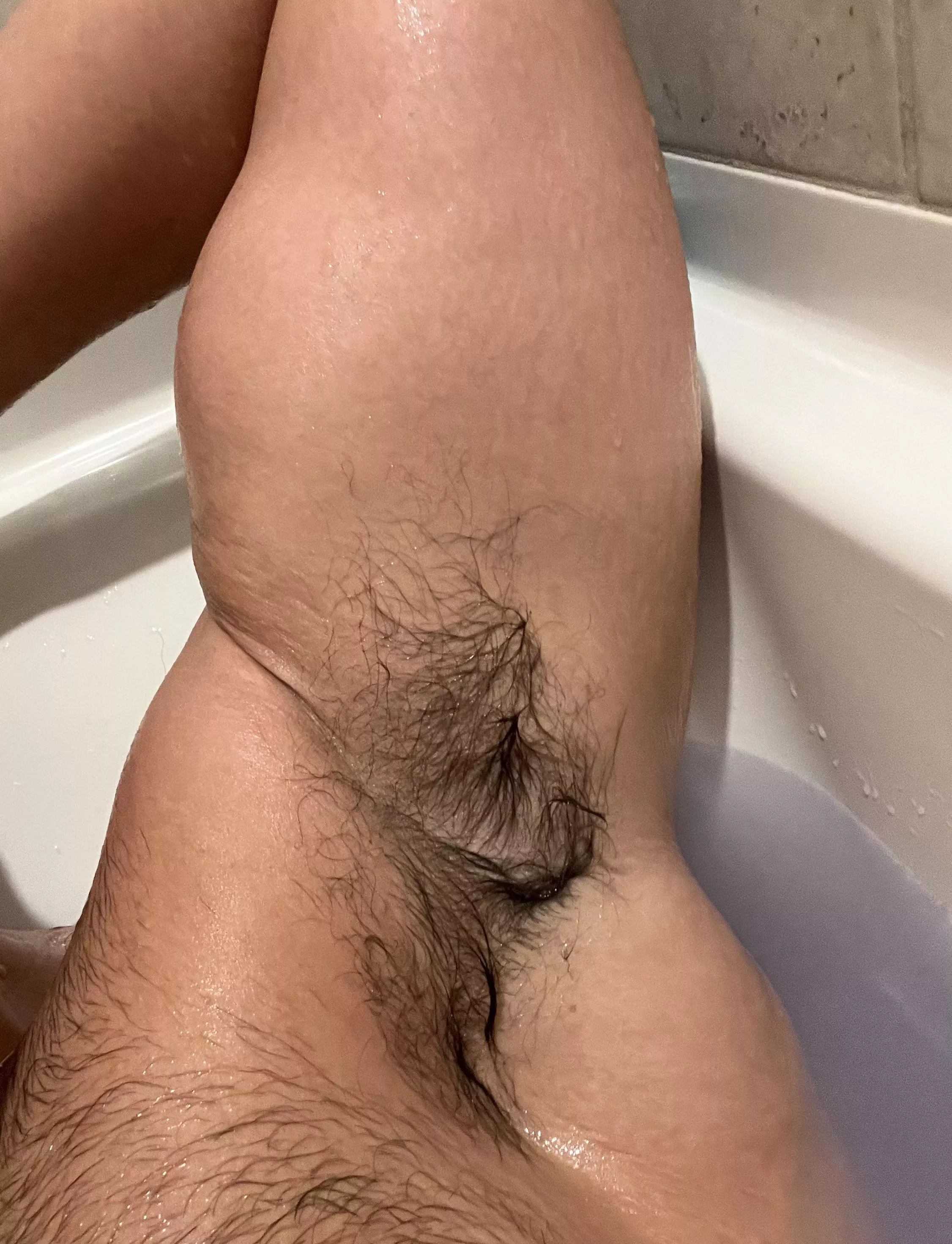 Hop in the tub with your bro ? posted by guywithabush
