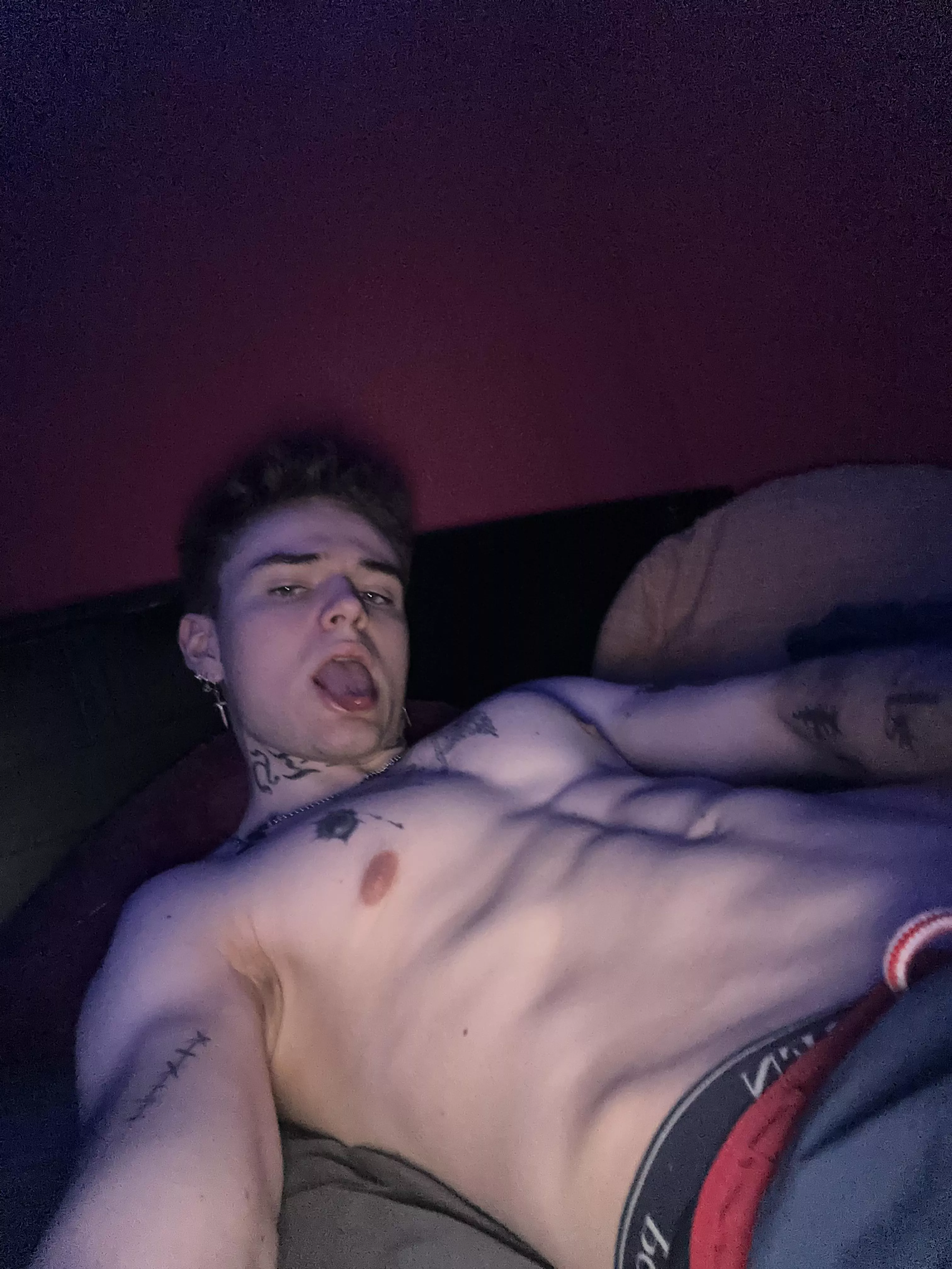 hows my v ? posted by imraezify