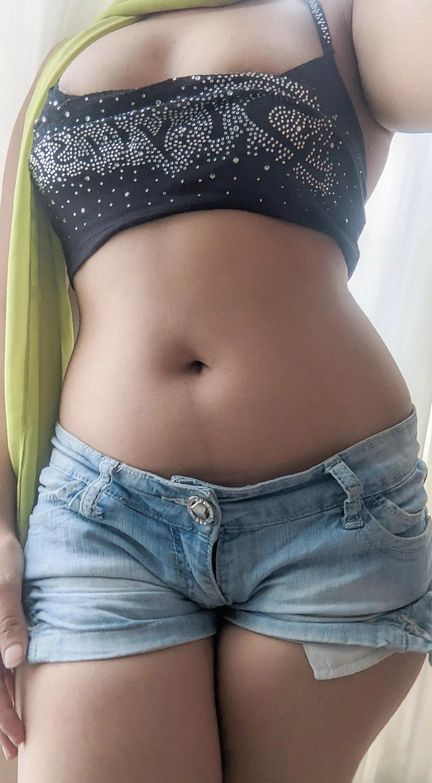 i love when guys try to take off my hijab in their fantasies posted by LunaLutsch