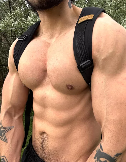 I'm so huge by Angelo_rmni