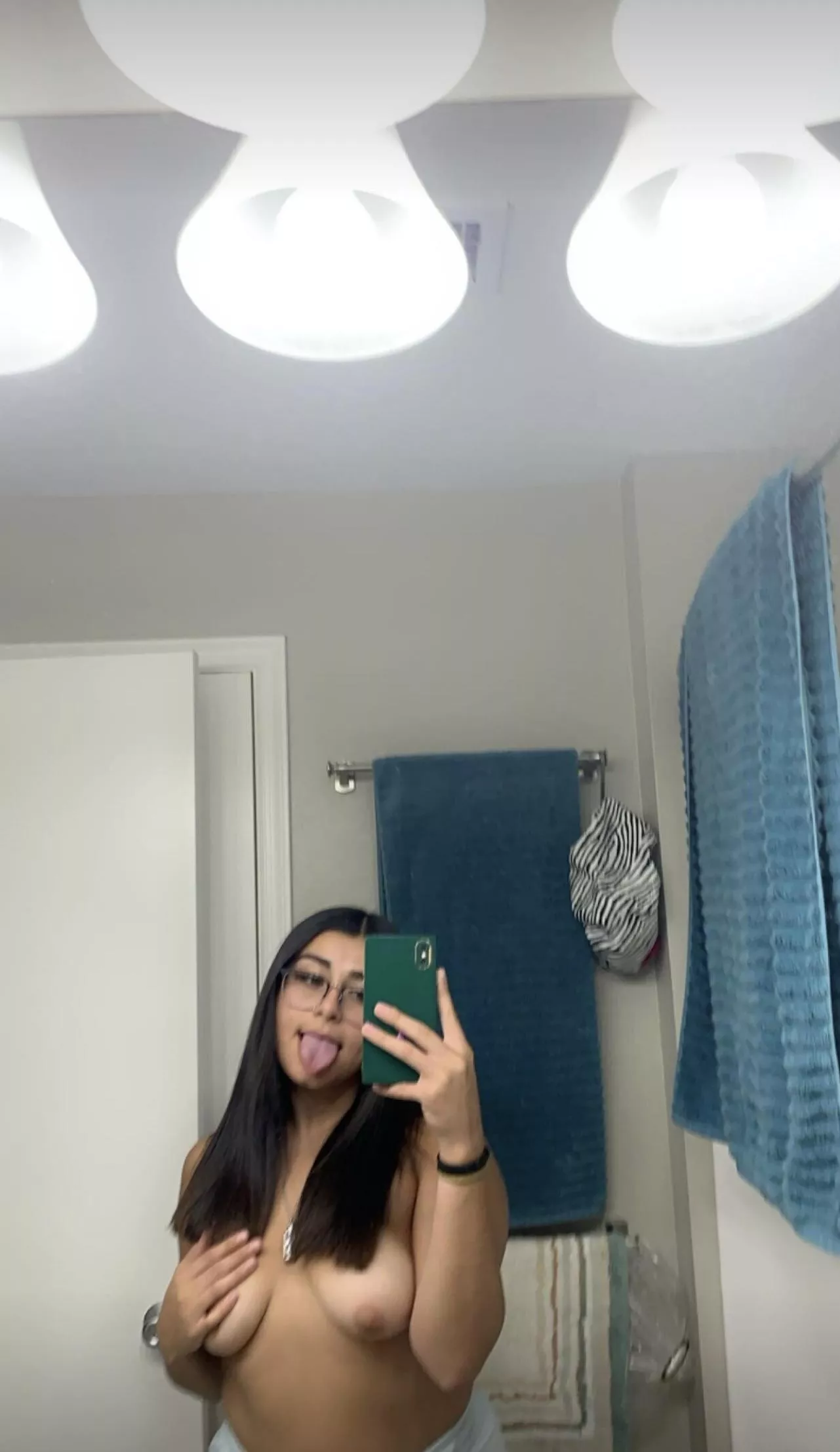 Let's have fun daddy posted by creamyycarmen69