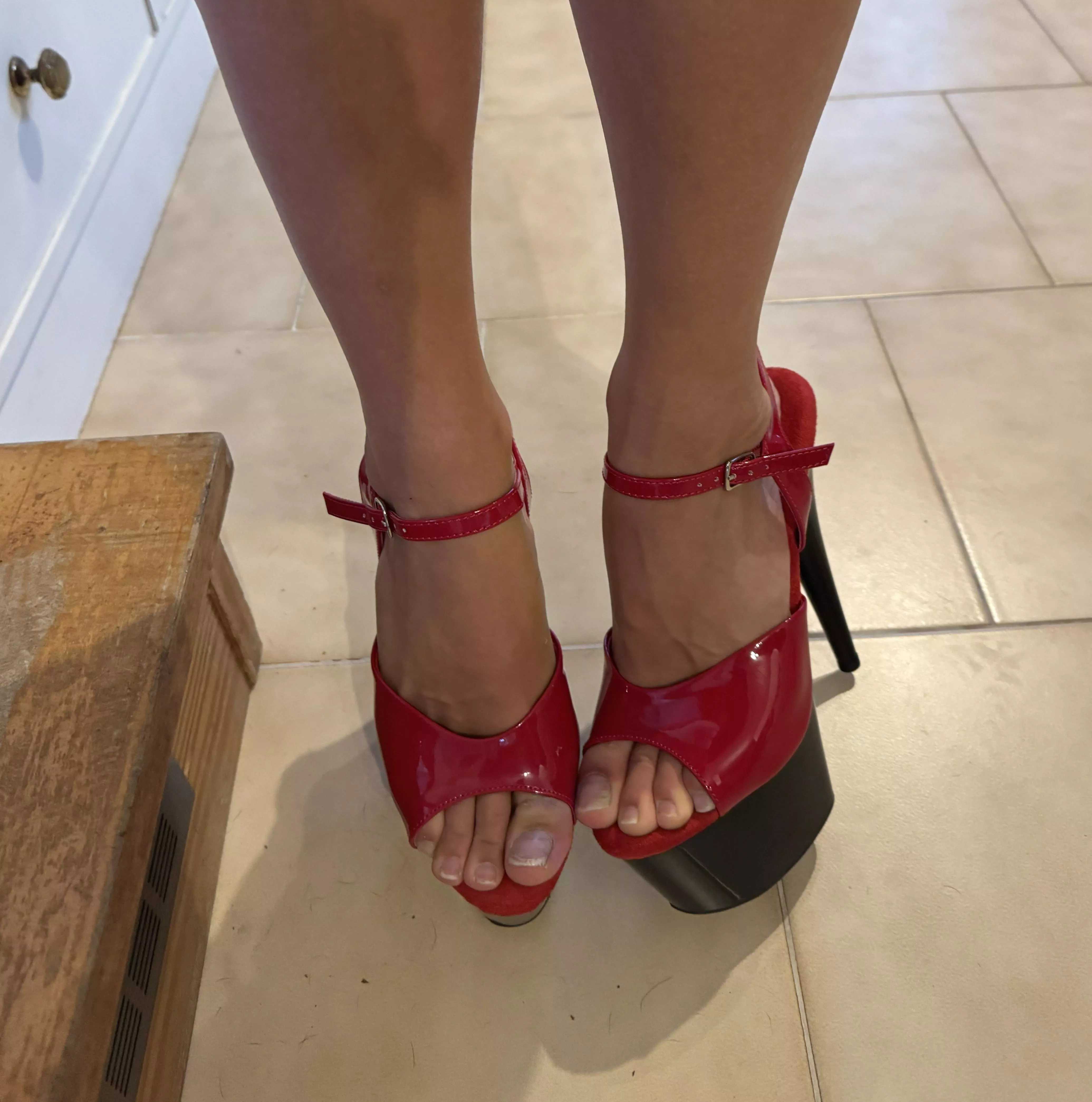 My heels are something you cant resist posted by OpalLuxuryy