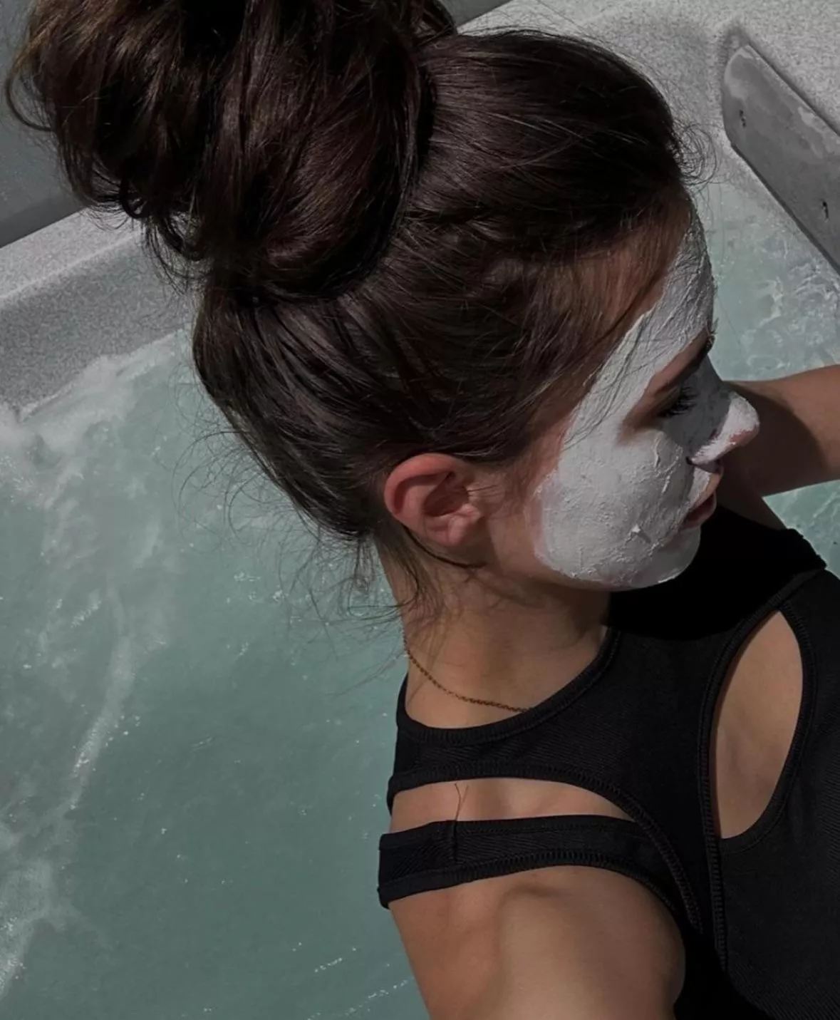 Relaxing while my fave losers work for me 🩵🫧 posted by GoddessMommy9