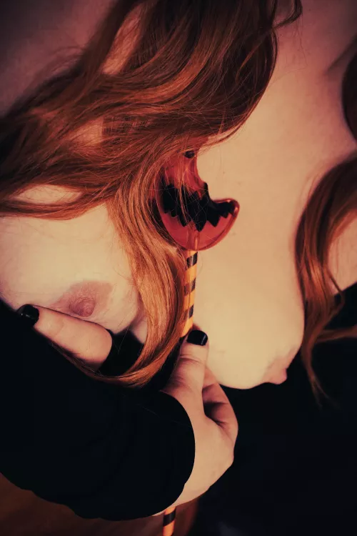 Seven more days til Halloween  by CasperLenore