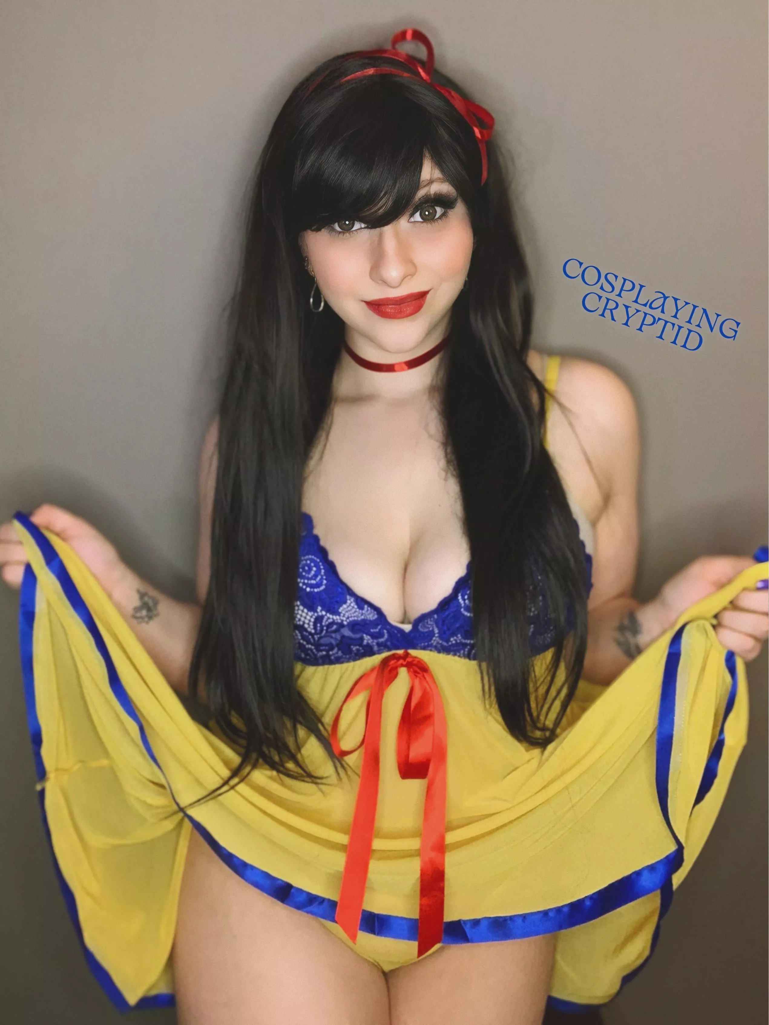 Snow White (Cosplaying Cryptid) posted by marta1st