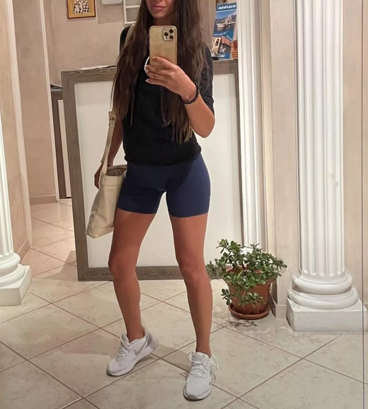 Starting my vacation and trying the gym of my first hotel. Tomorrow next stop is  to Amsterdam for a few days ;)  posted by TheClassyGoddess