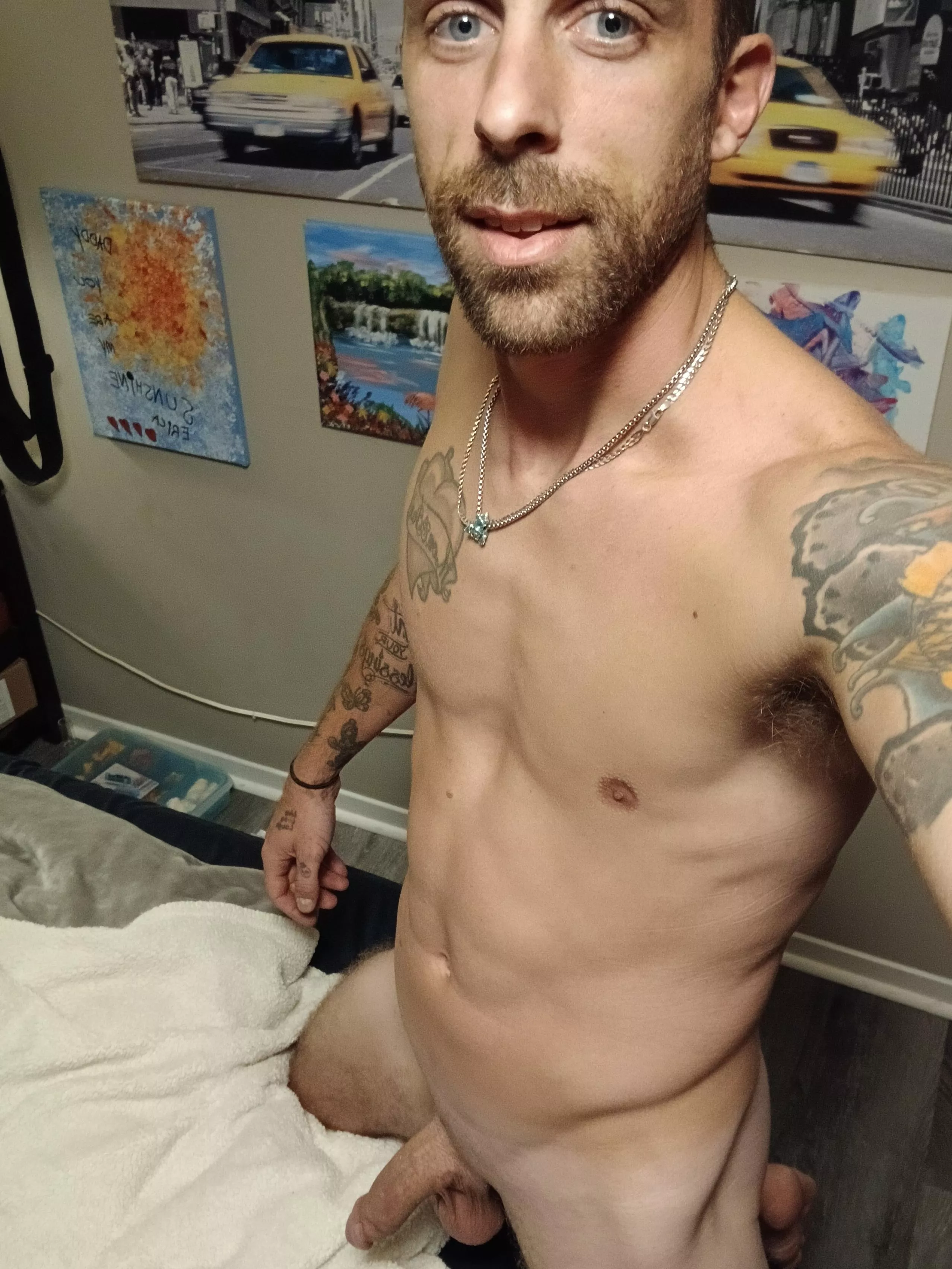 The hot dad nextdoor. Need to borrow any sugar? (36) posted by SpaceTruckin6969