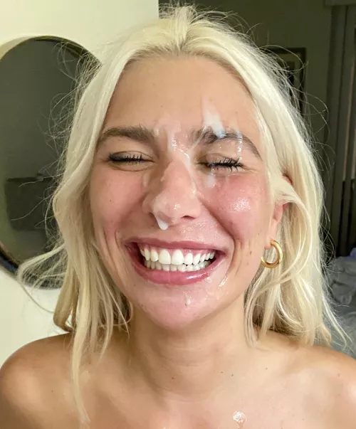 There’s enough to go around by BlondeBunnyyyy