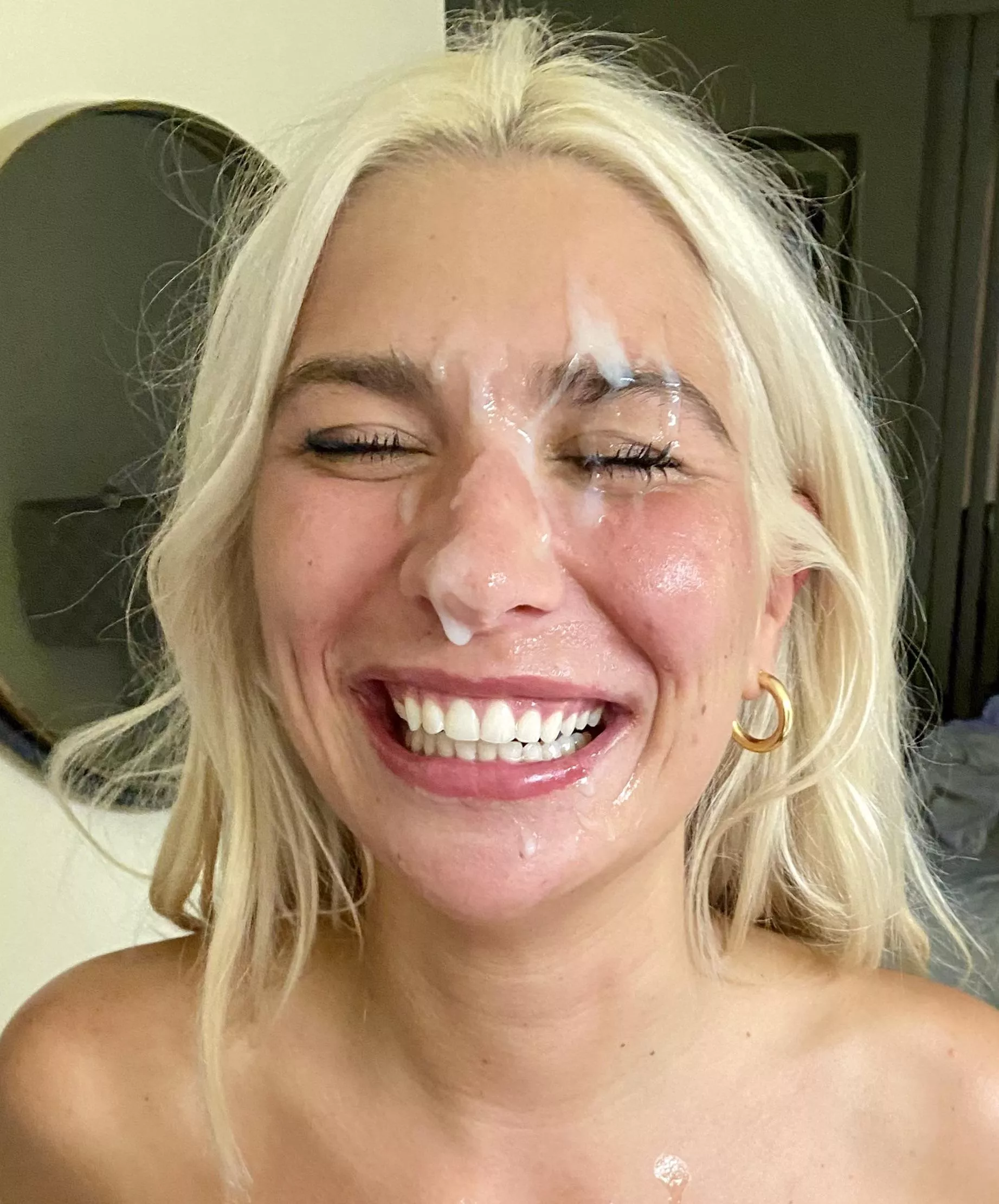 There’s enough to go around posted by BlondeBunnyyyy