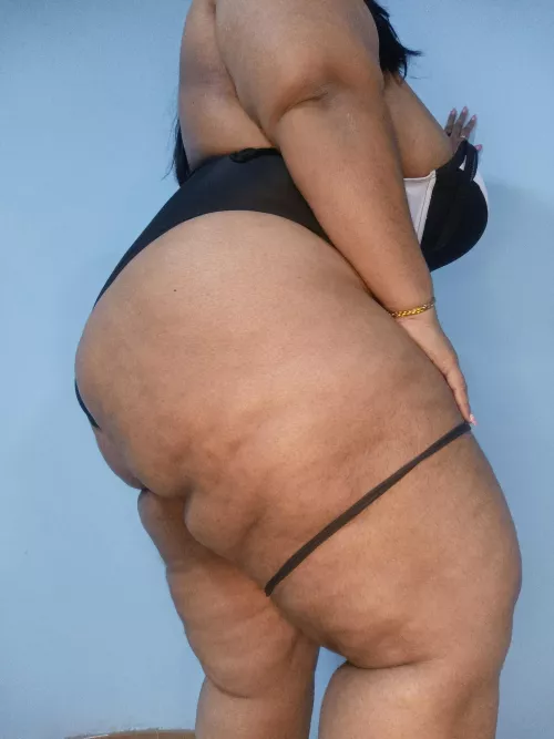 Thick thighs by Thick_isa