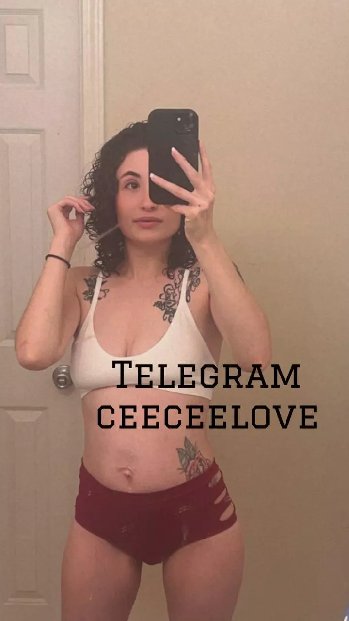 Wanna see more babe?  posted by ceeceesmenu