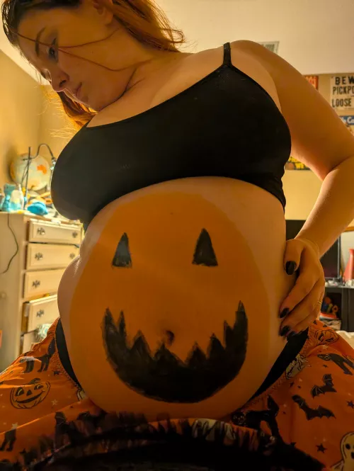 What am I gonna do, have all this gut and NOT decorate it? Come on (me) by ElizaShawww