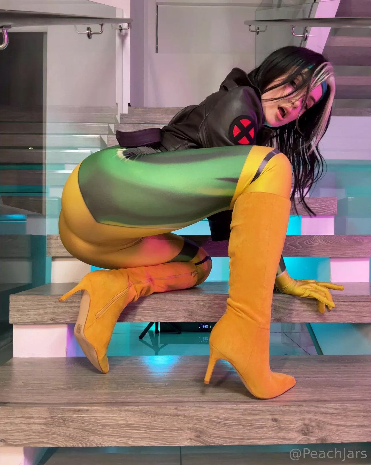 what're y'all gonna be for halloween? posted by peachjarss