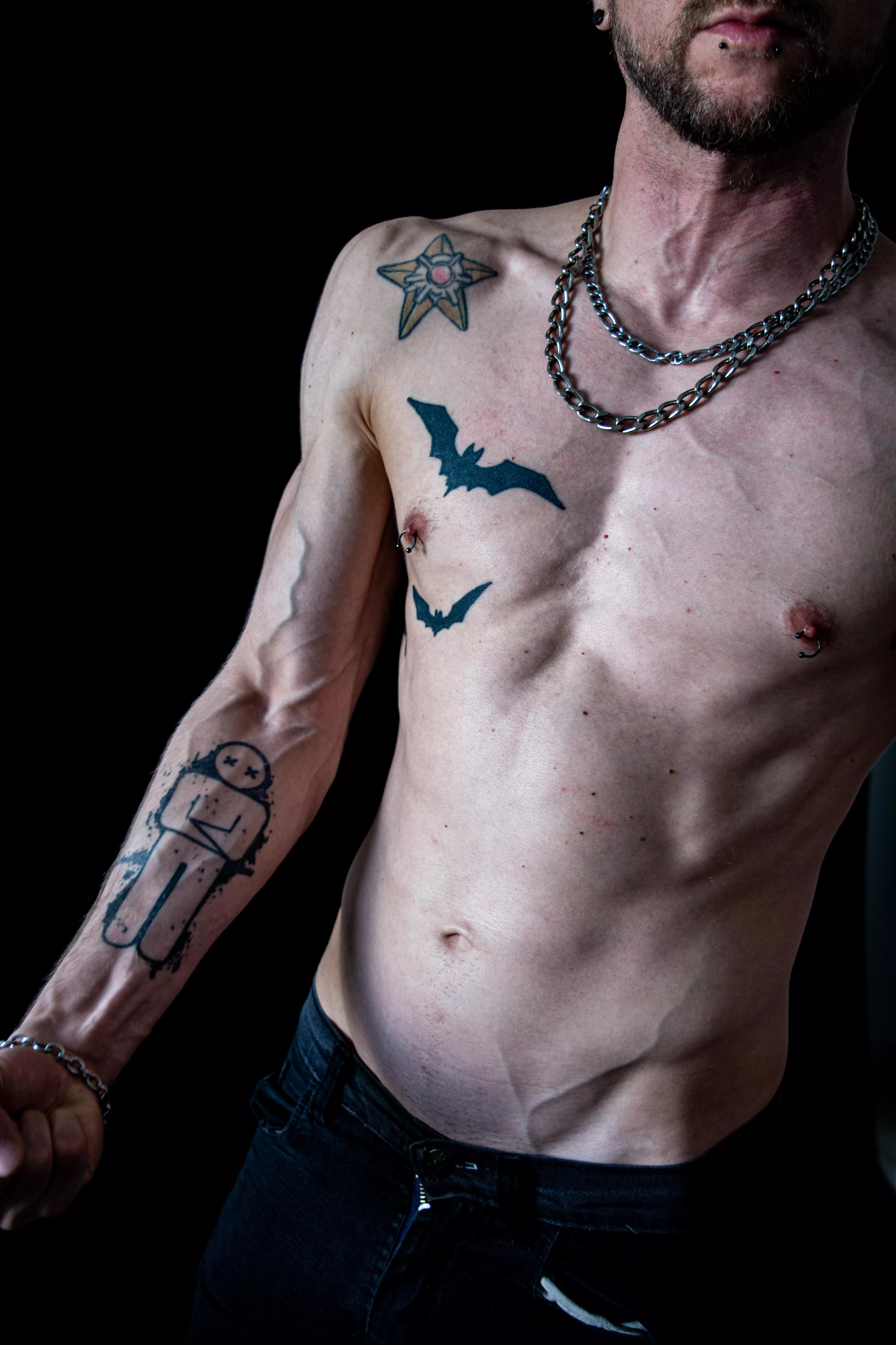 WHO WANT TO WORSHIP MY PIERCING NIPPLES posted by Roderick44