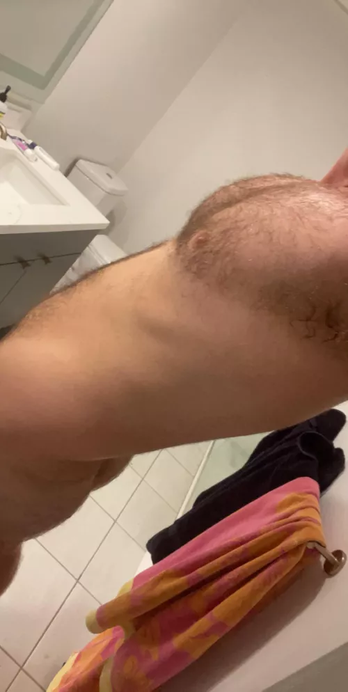 26 hung fit jock Tylera0421 looking for other hung fit bros. Must show face by SoCalBiJock