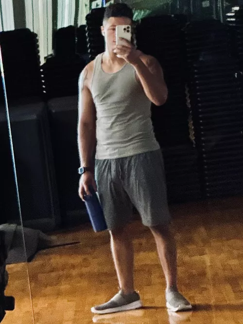 33 [M4F] #Tacoma #Seattle - Athletic Goofy Guy Needs a Distraction by BeefPho-