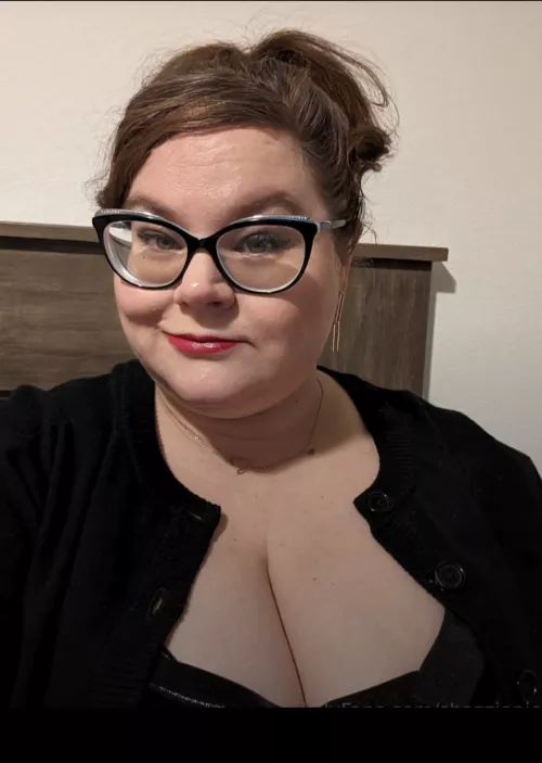 A fave dressed up selfie! by Shazzpie