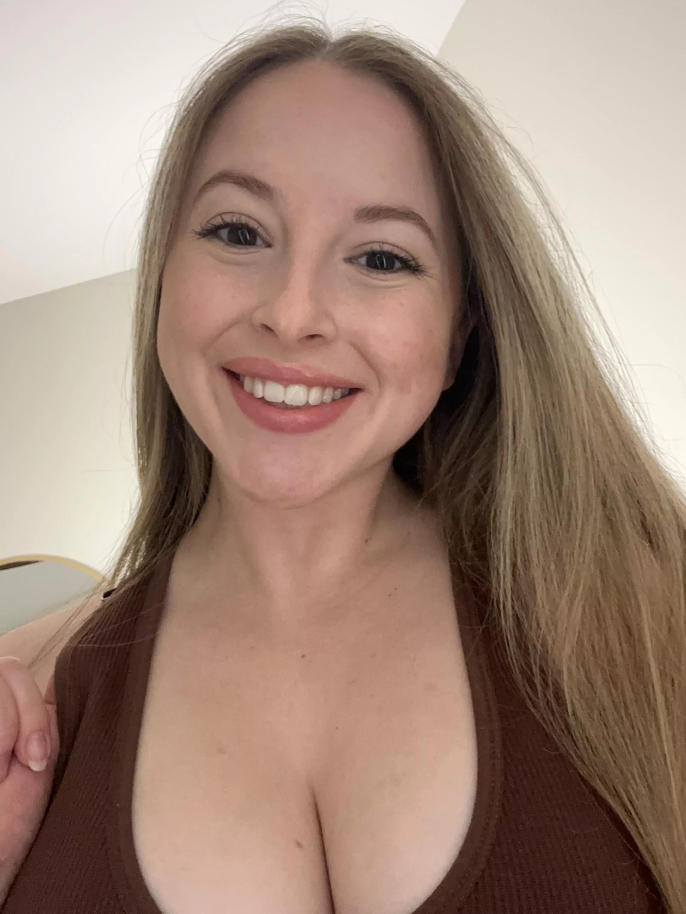 am i showing too much cleavage posted by CalmySalmy