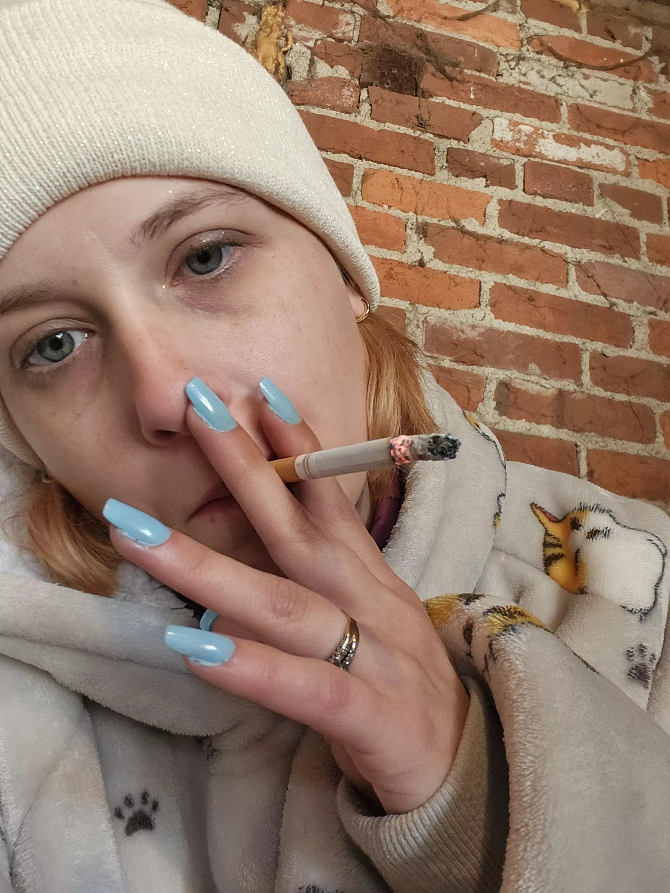 Brrr.. posted by 3Goddess3Kitty3