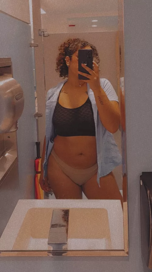 Comfy work day by lexxx_bot