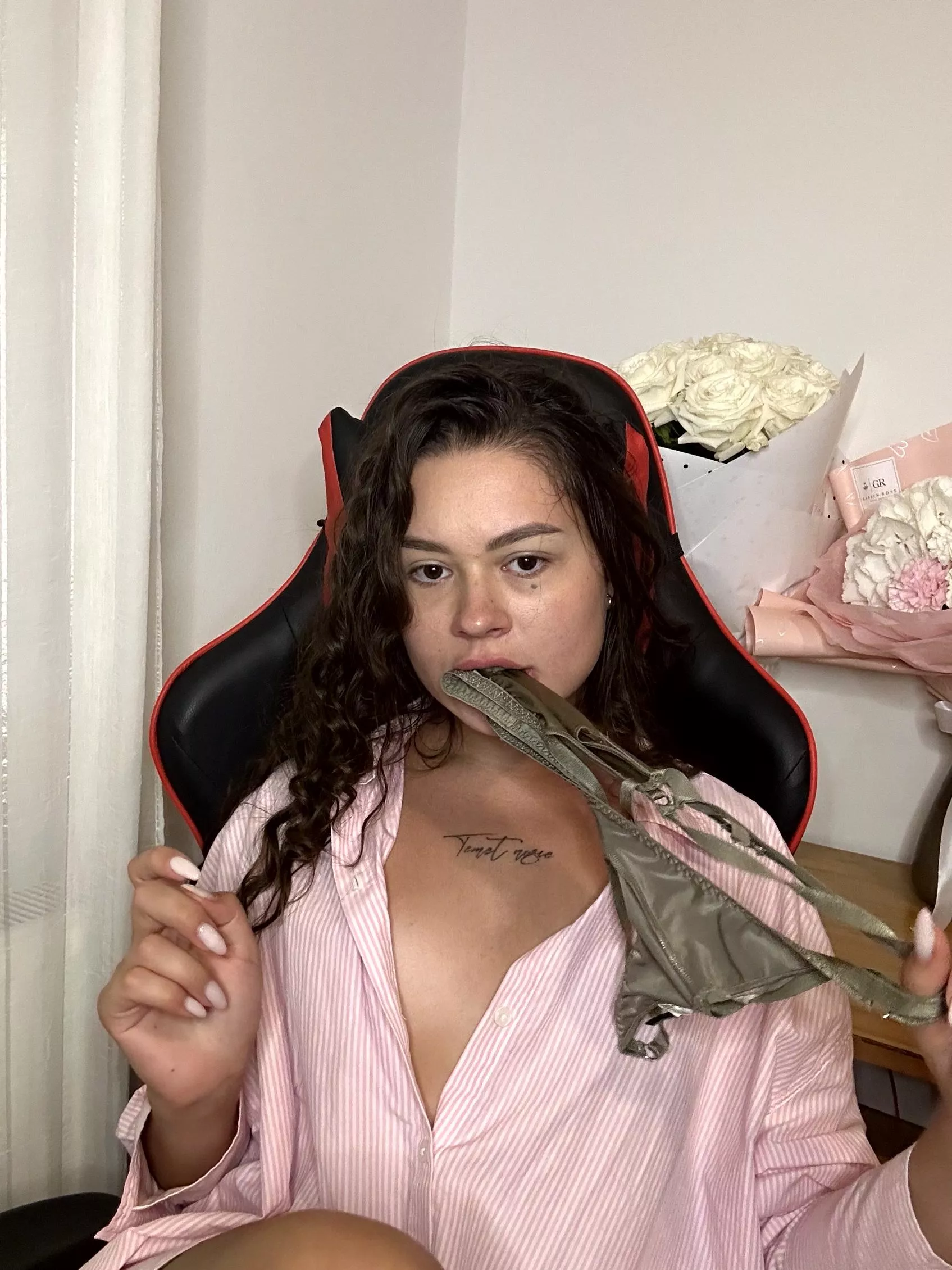 Crumple it up and shove it in my mouth posted by Affectionate-Law2847