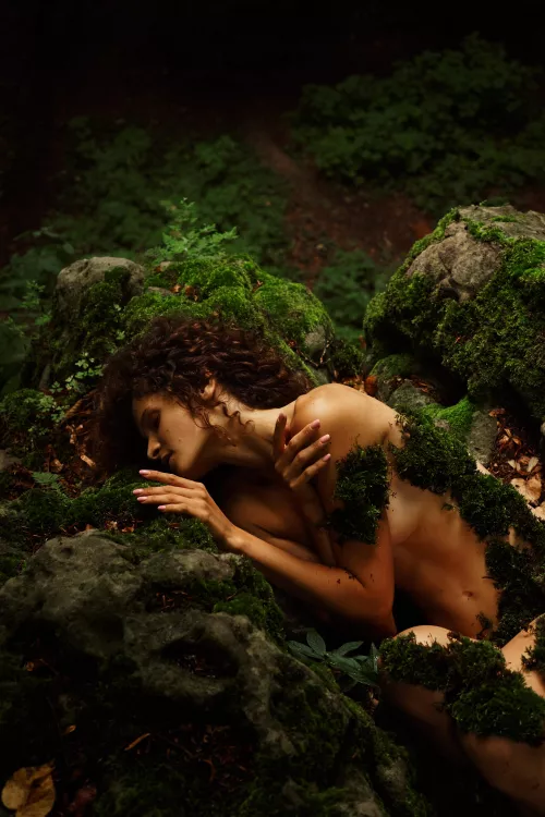 Daydreaming by mon_iry