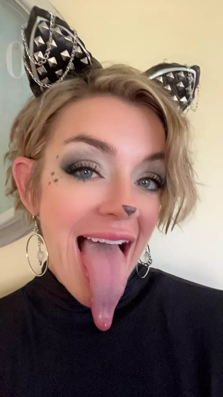 do you have big enough balls for me to suck posted by SashaSins555