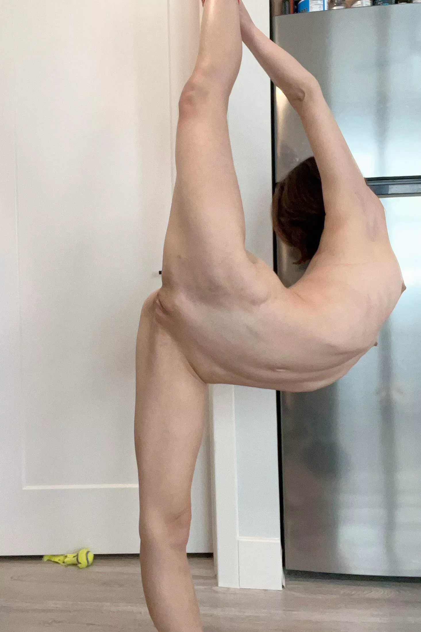 Do you know what your neighbor is doing? posted by Kyoko_Abe