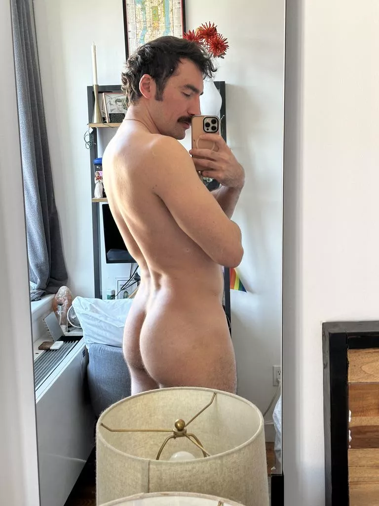 Feet getting in the way? posted by theuniqueangel45