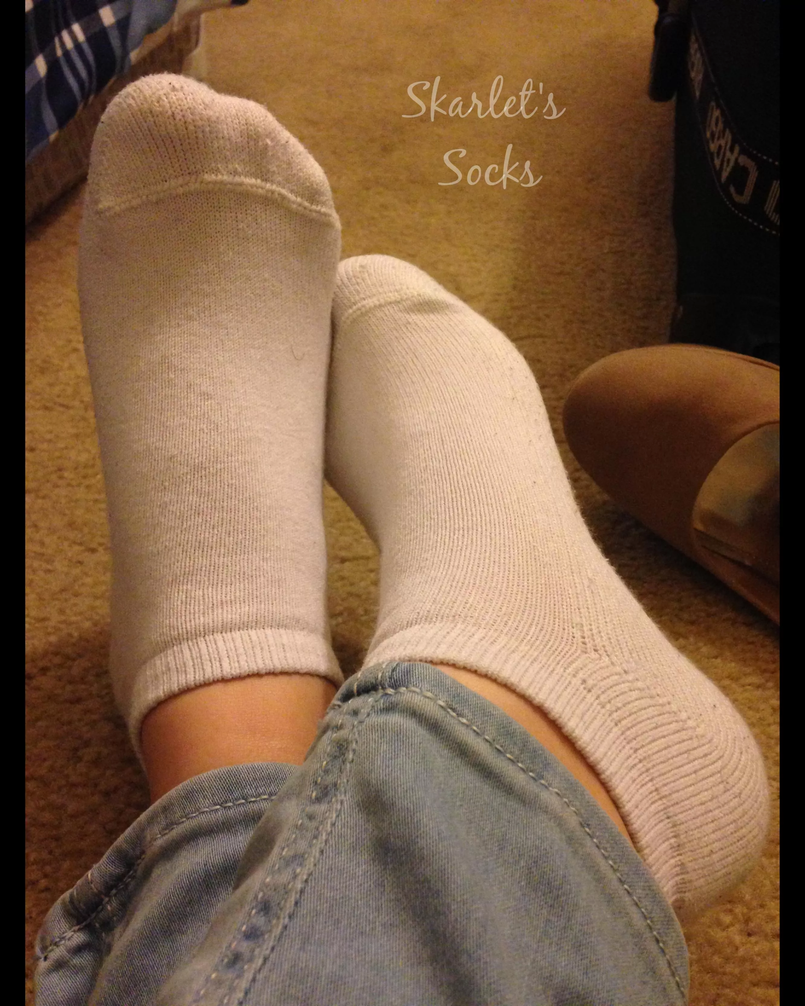 Fresh out of my high heels begging to be sniffed  posted by SkarletsSocks