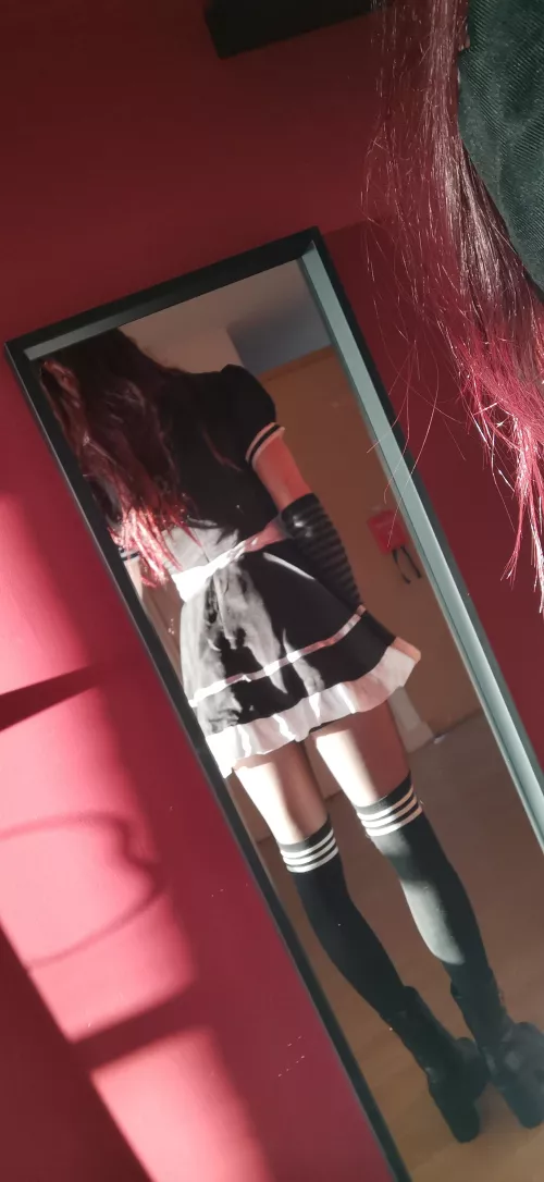 Happy Friday 😊 by Longjumping_Bad_1173