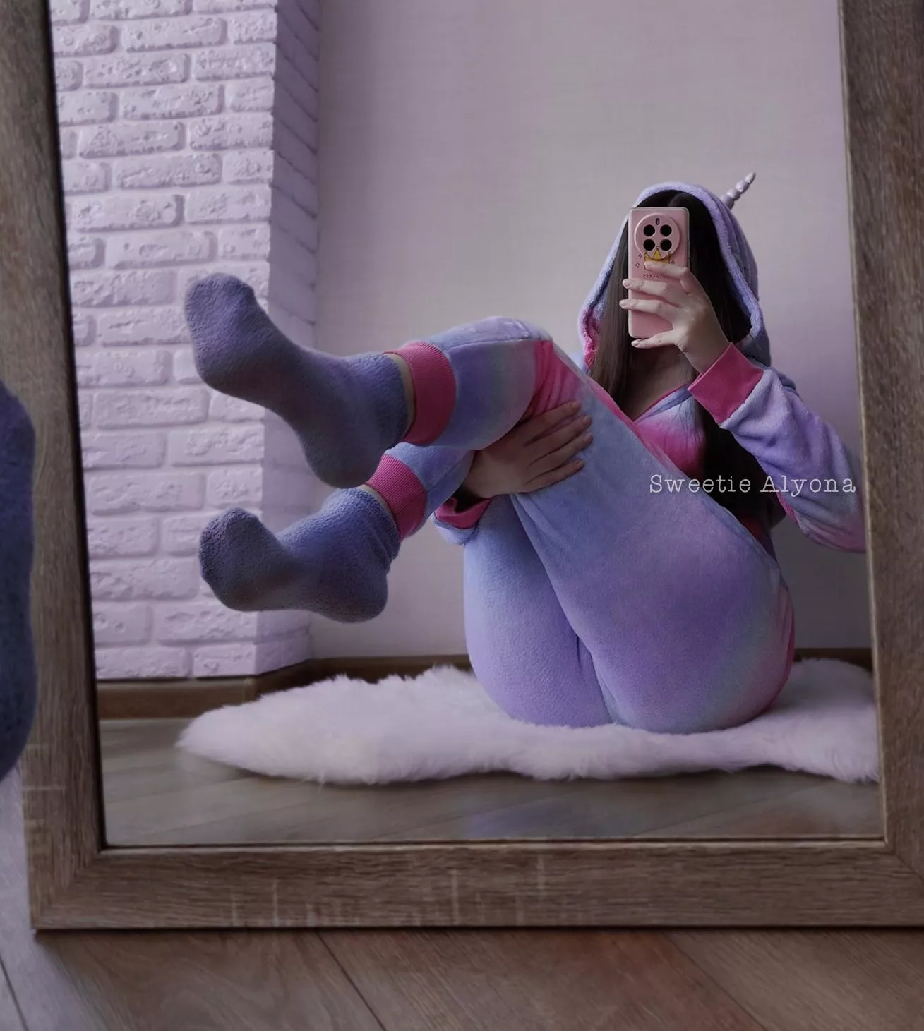 In your face  posted by SweetieAlyona