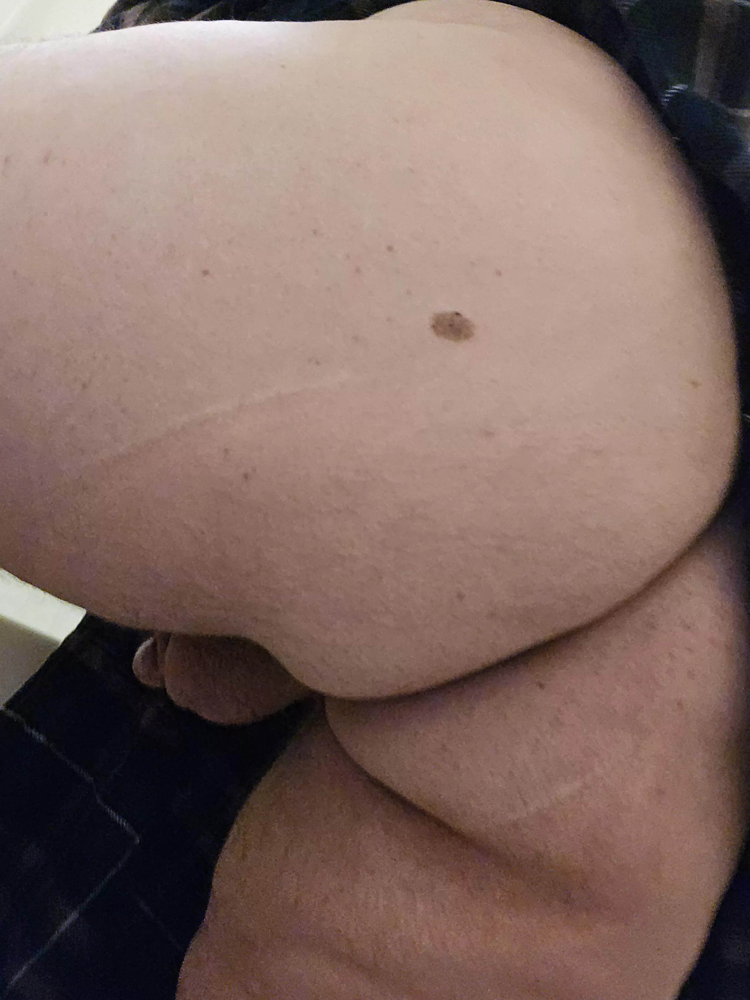 My ex always loved my ass, a lot to grab  posted by FlatPaleontologist95