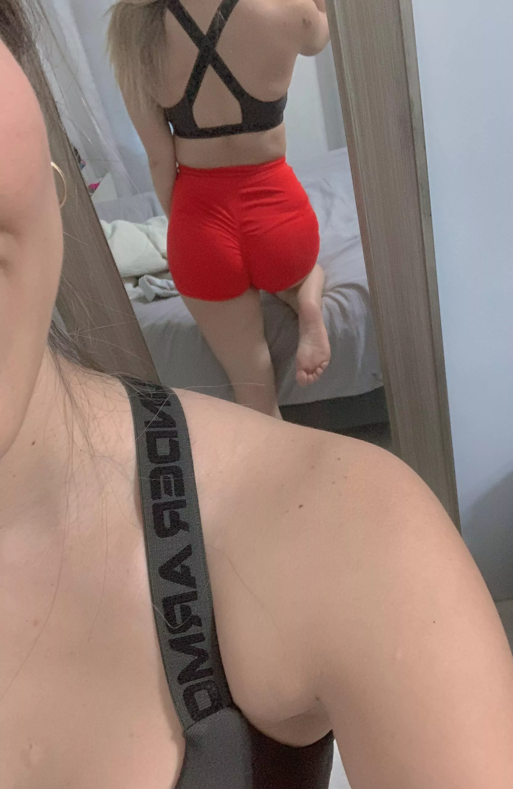 Red yoga shorts  posted by sunsunny23