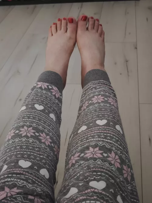 Saturdaaaay by Hucedli