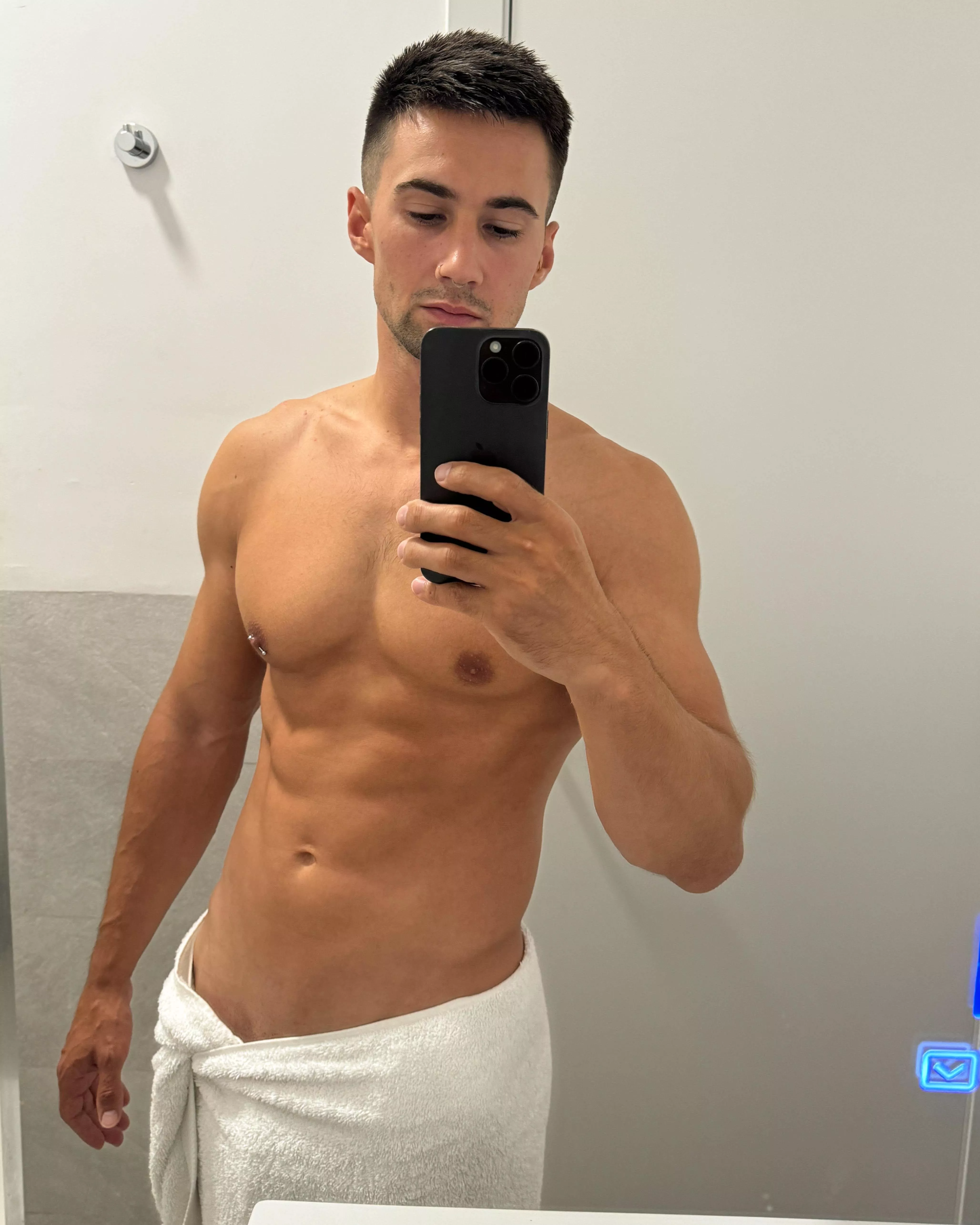 Training hard for you posted by Juana_Avocados