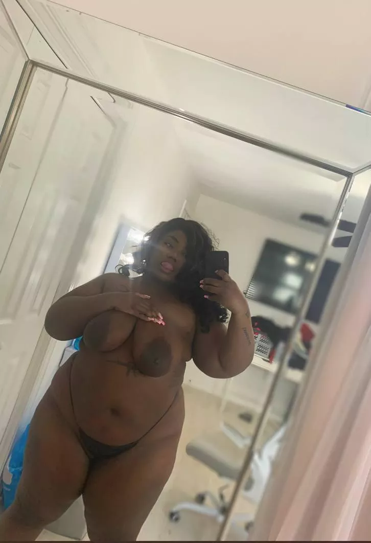 What’s your go to pick up line posted by Beautifullena