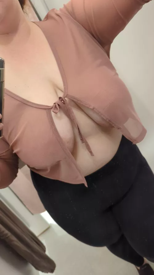 Who wants to see what's underneath? by blurry_14