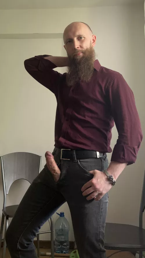 Whoops, something's peeking out ;-) by drAq1984