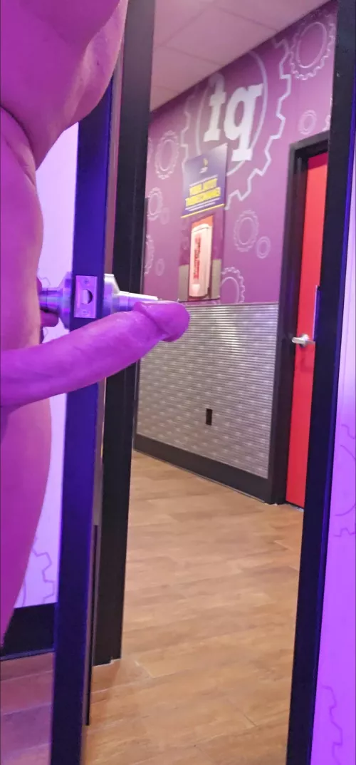 Why isn't there anyone ever waiting? by armyvet5