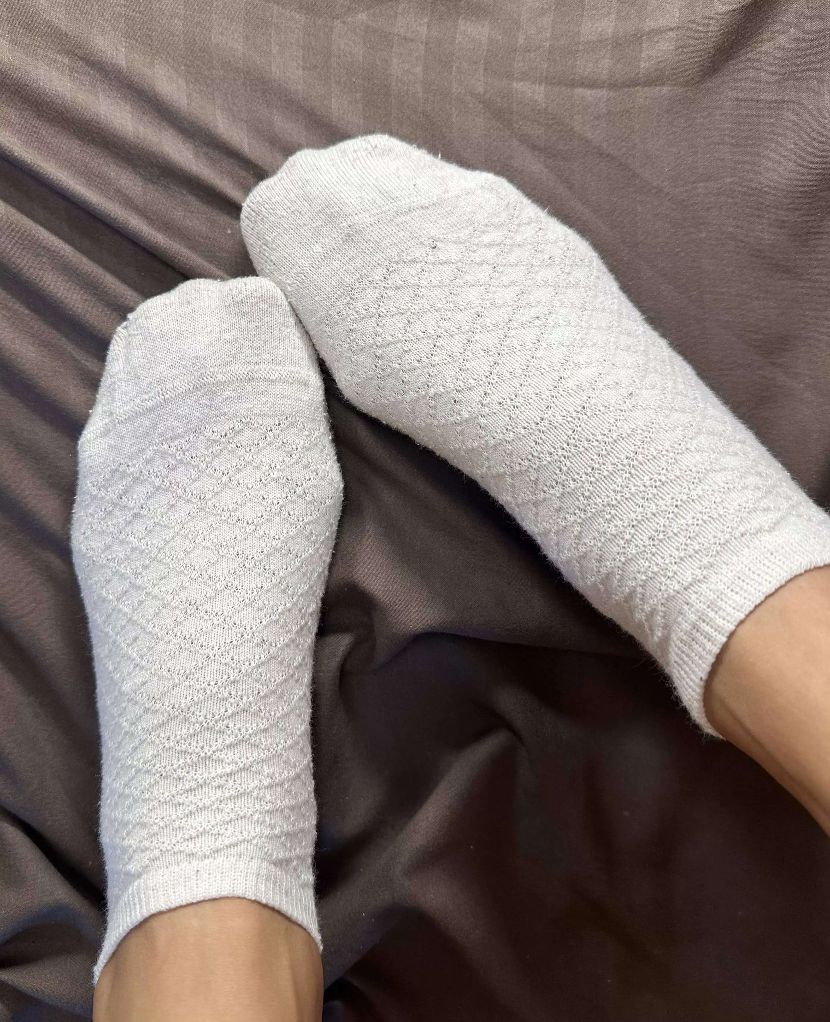 Would you enjoy my feet on your face posted by _ChloeLeafs_