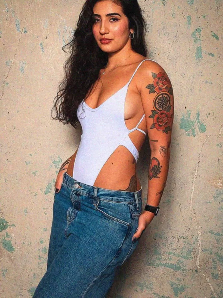 A little sneak of my little booby posted by SportyDogLass13