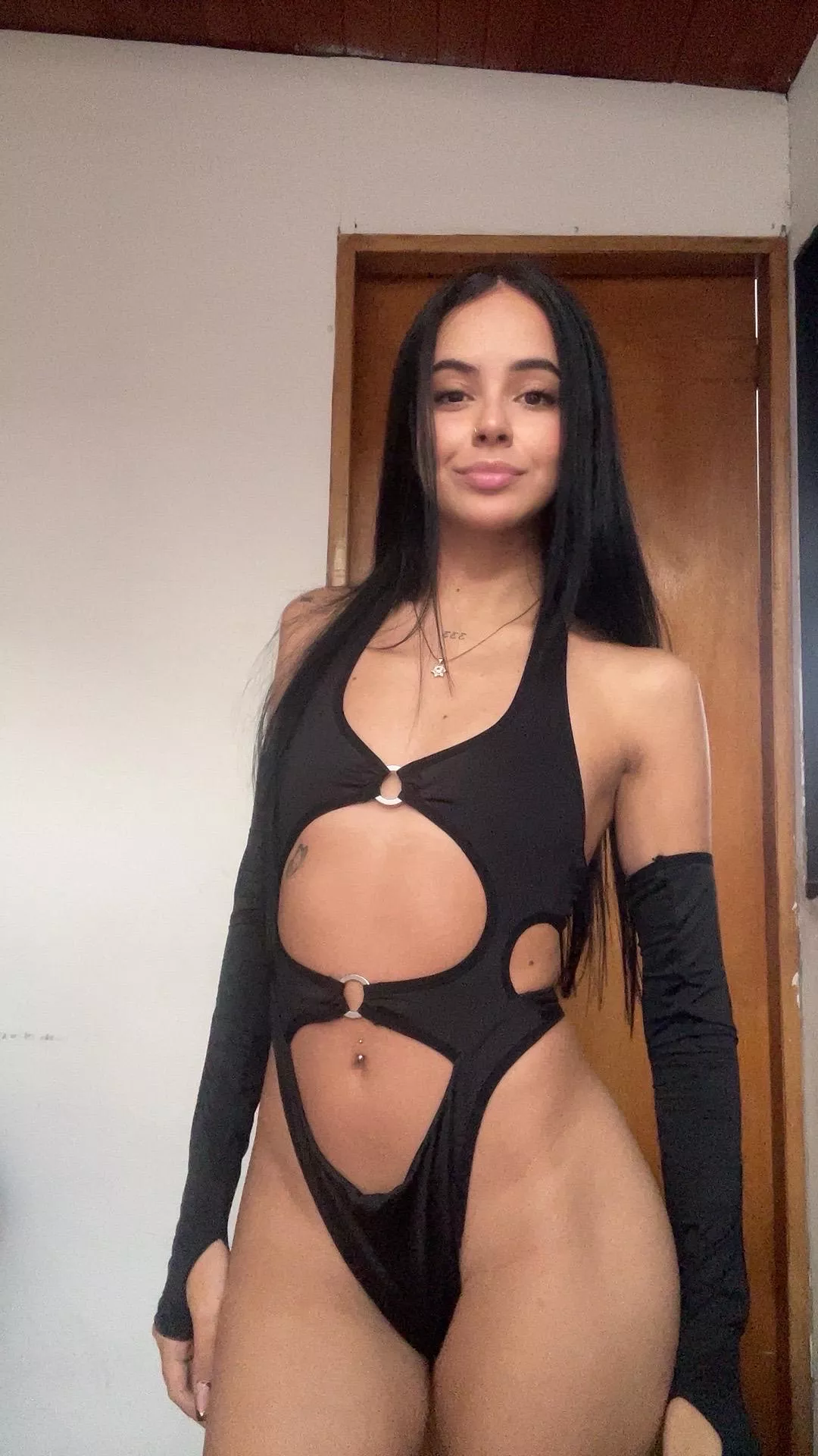 As far as my friends go, I am the tightest girl posted by candyswiit