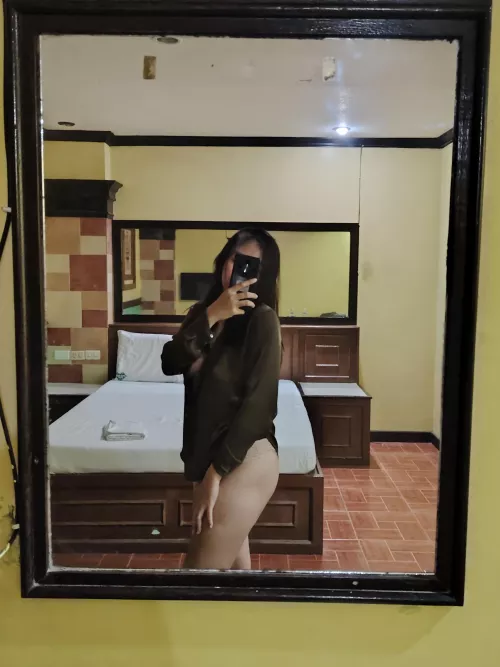 AVAILABLE TODAY DM ME BABE by vyvyyy27