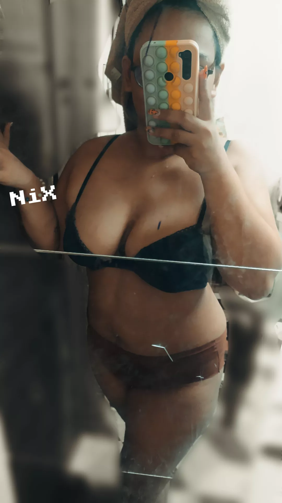 Back hug [?] Goodnight 😘 posted by Expensive-Law7831