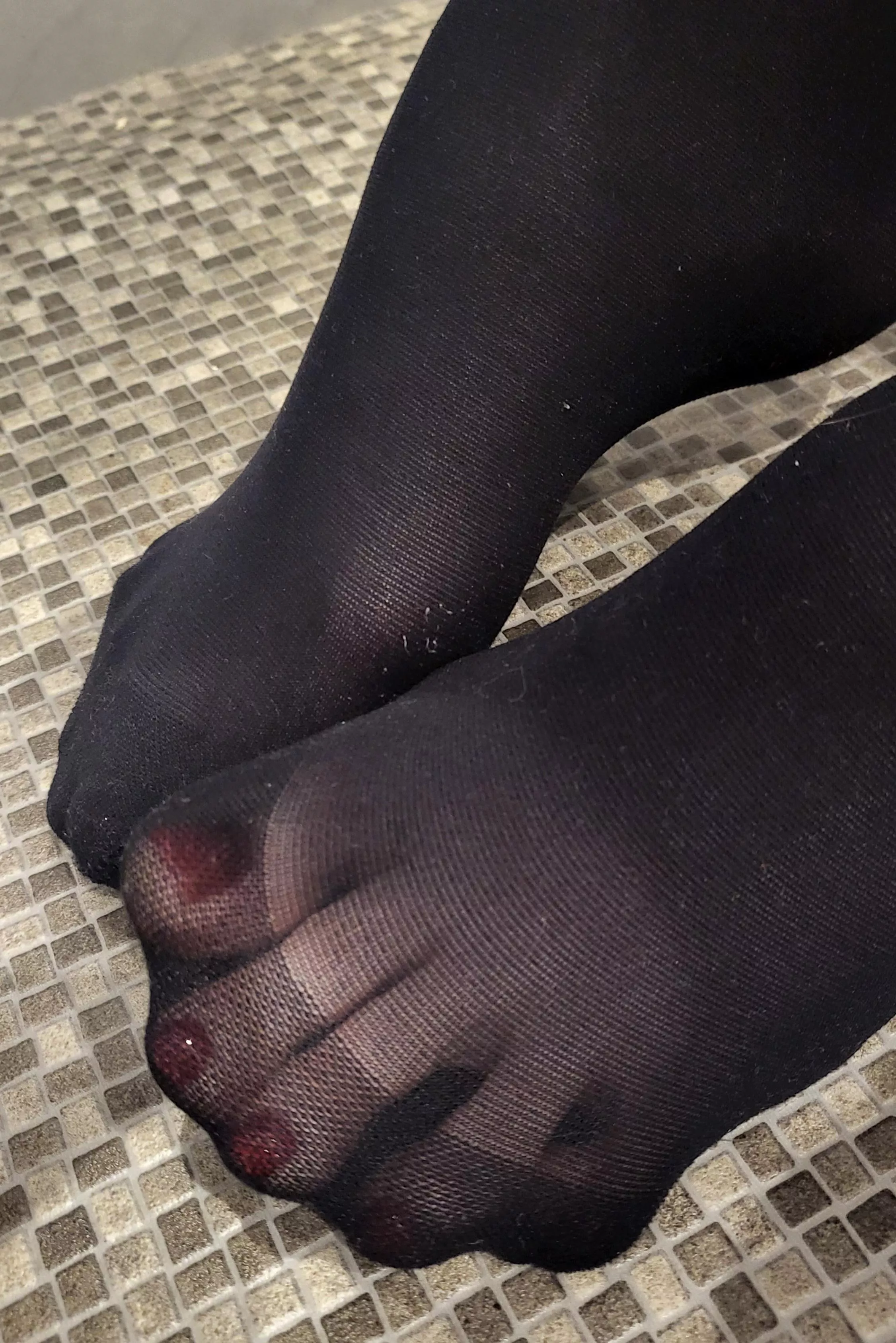 Do people still like pantyhose? posted by Capribento547