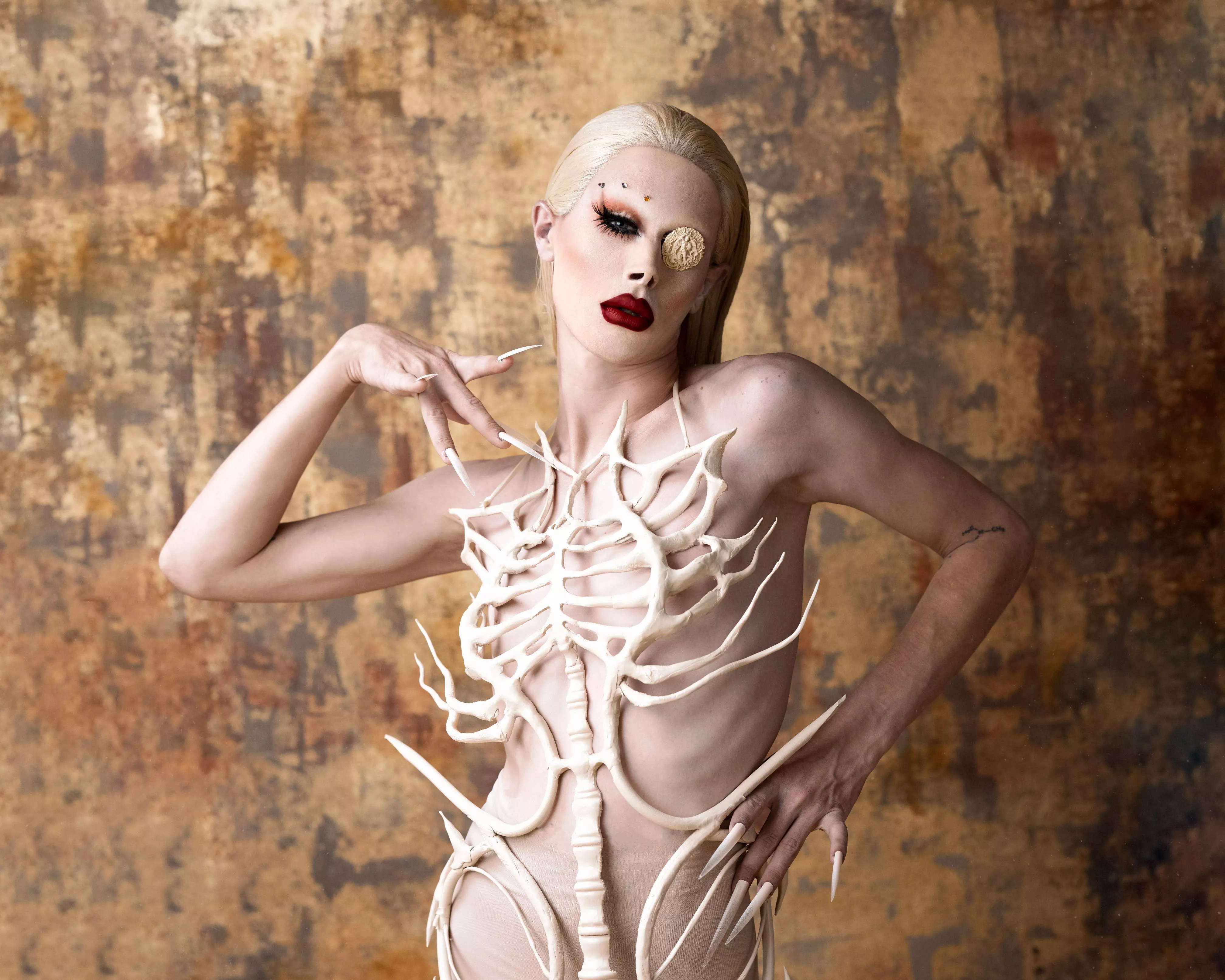 Does this make me look too bony? 😉 posted by FilthyFckingRich