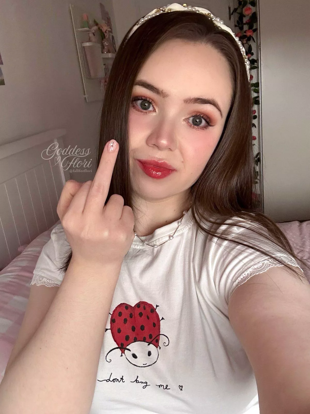 Don’t bug me 🐞 Send silently, loser!🖕✨ posted by fallforflori