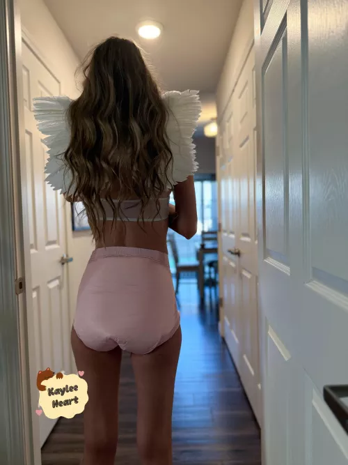 I’m a Victoria’s Secret Angel Daddy 😁🪽 maybe a stinky one? 🙊 by kayleeheartkins