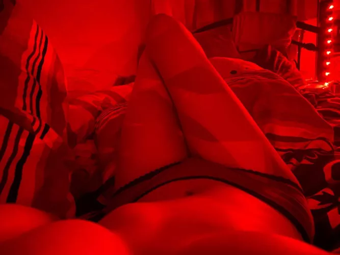 I'm horny and available now babe 🥵 tg: @zewynn by munchkiiiiiiin